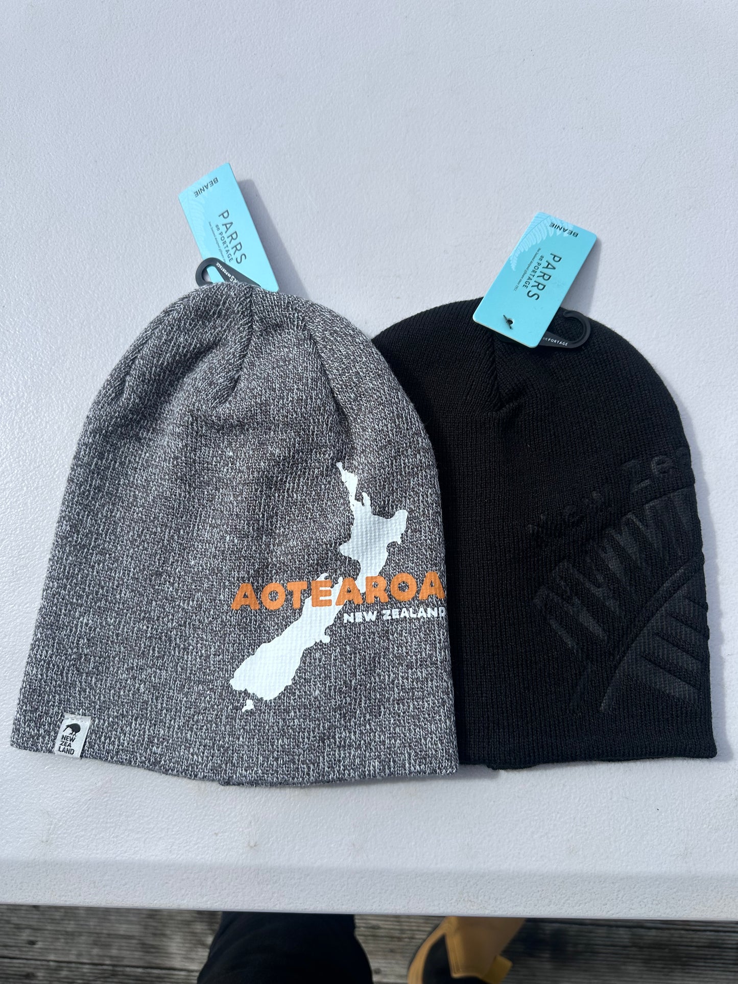 Parrs Beanie - Black or Grey NZ